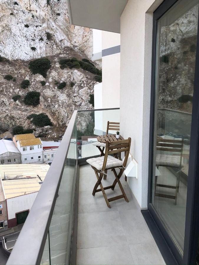 Cp High Floor Luxury Studio With Sea View 直布罗陀 外观 照片